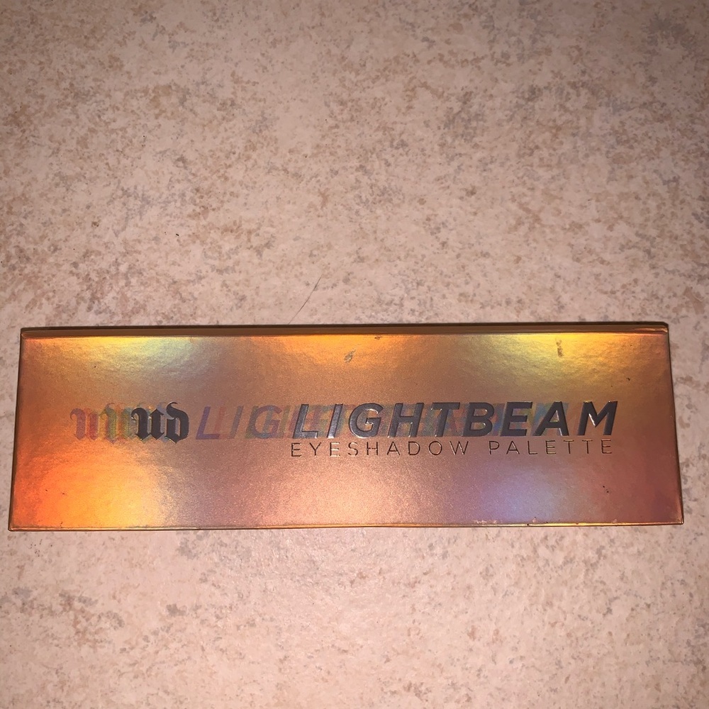 Urban Decay Lightbeam Eyeshadow palette